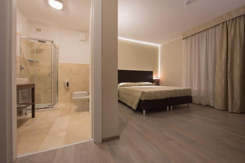 Hotel Park คาสติญโญน ฟิโอเรนทิโน ภายนอก รูปภาพ