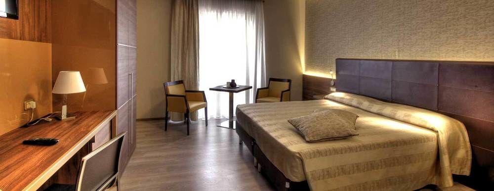 Hotel Park คาสติญโญน ฟิโอเรนทิโน ภายนอก รูปภาพ